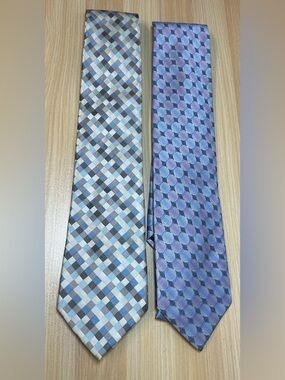 Croft & Barrow set of 2 Men's Blue and Gray/ purple blue Patterned Ties